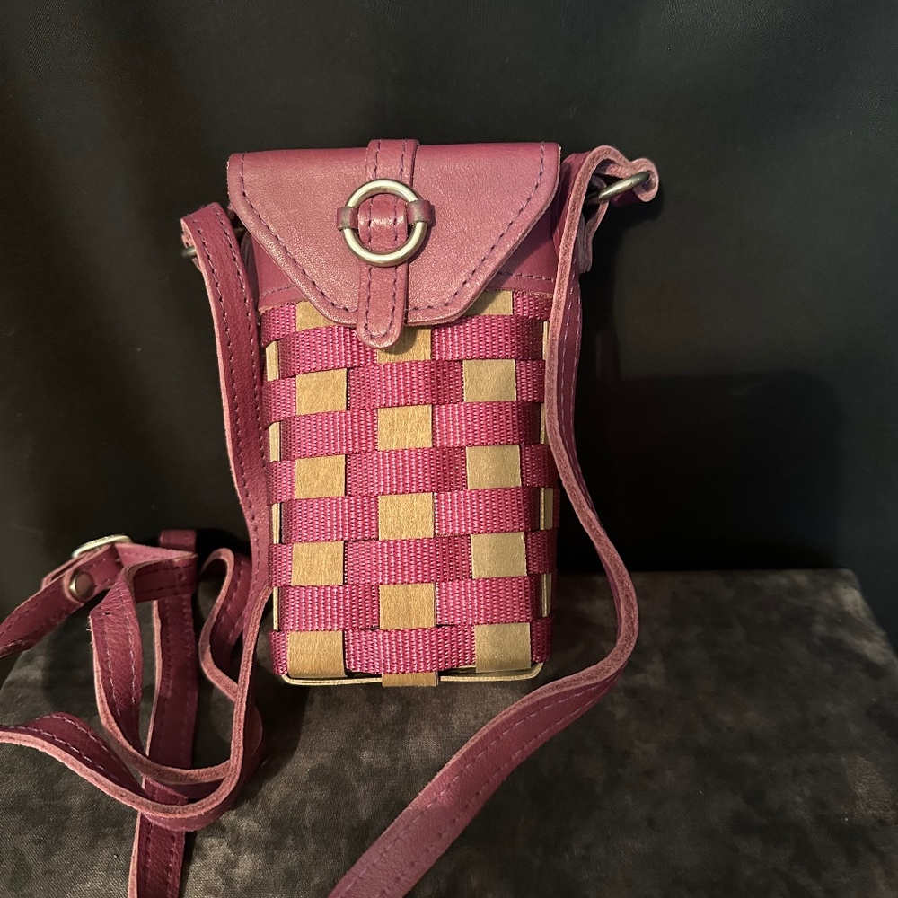 Longaberger TO-GO Buckle Purse, Handbag, Plum in color
